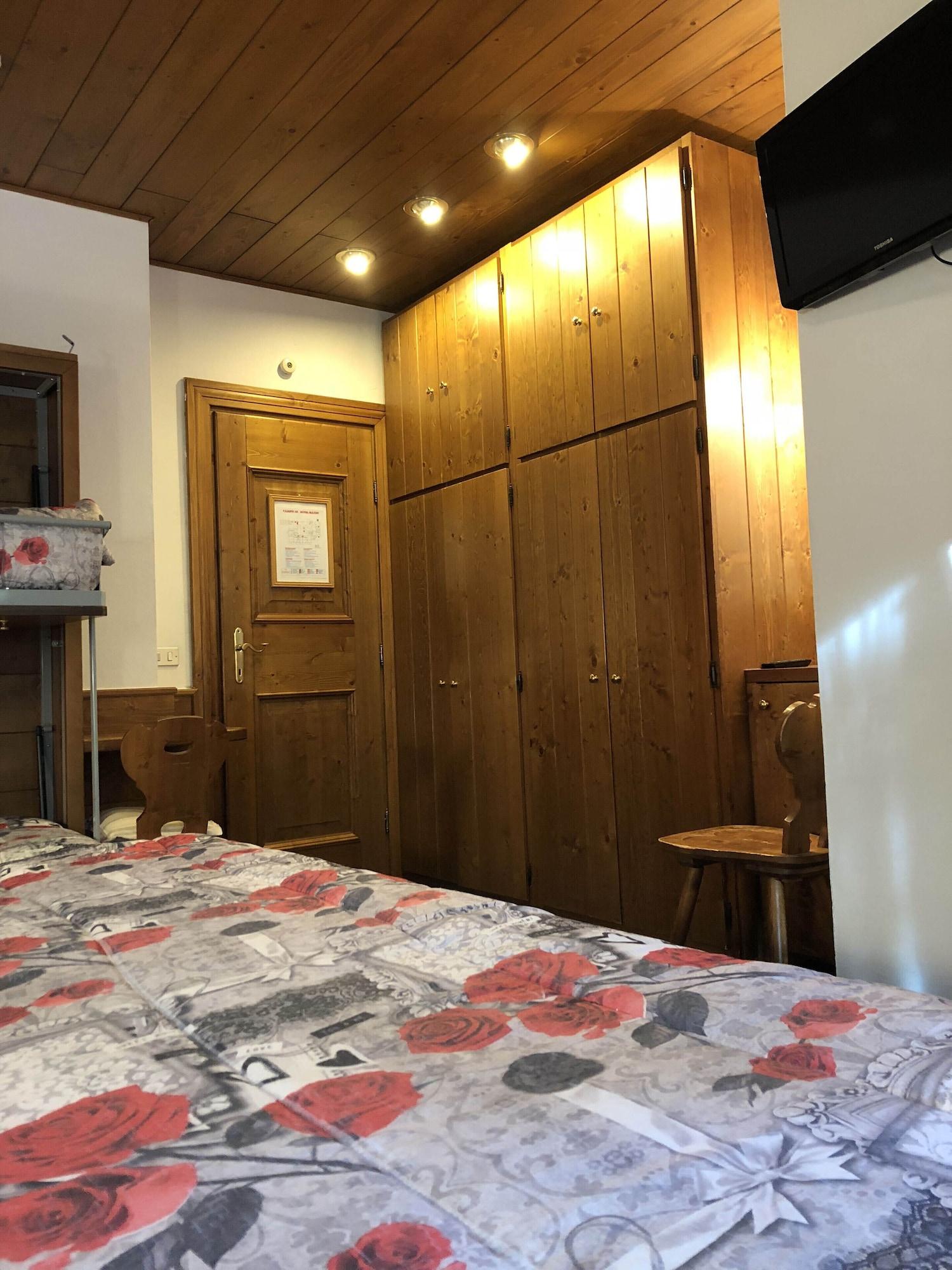 Hotel Majoni Cortina dʼAmpezzo Exterior foto