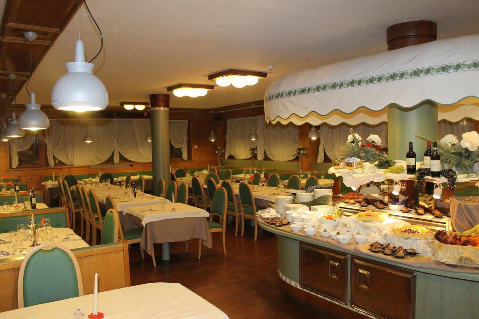 Hotel Majoni Cortina dʼAmpezzo Exterior foto